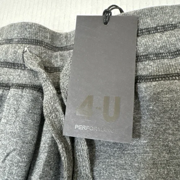 NWT Women’s Performance Shorts Gray Size Medium Sports Shorts with Pockets - Picture 2 of 6